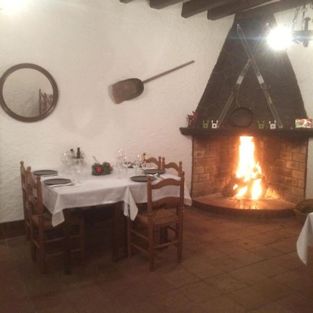 Hostal Sant Roc Montseny Eksteriør bilde