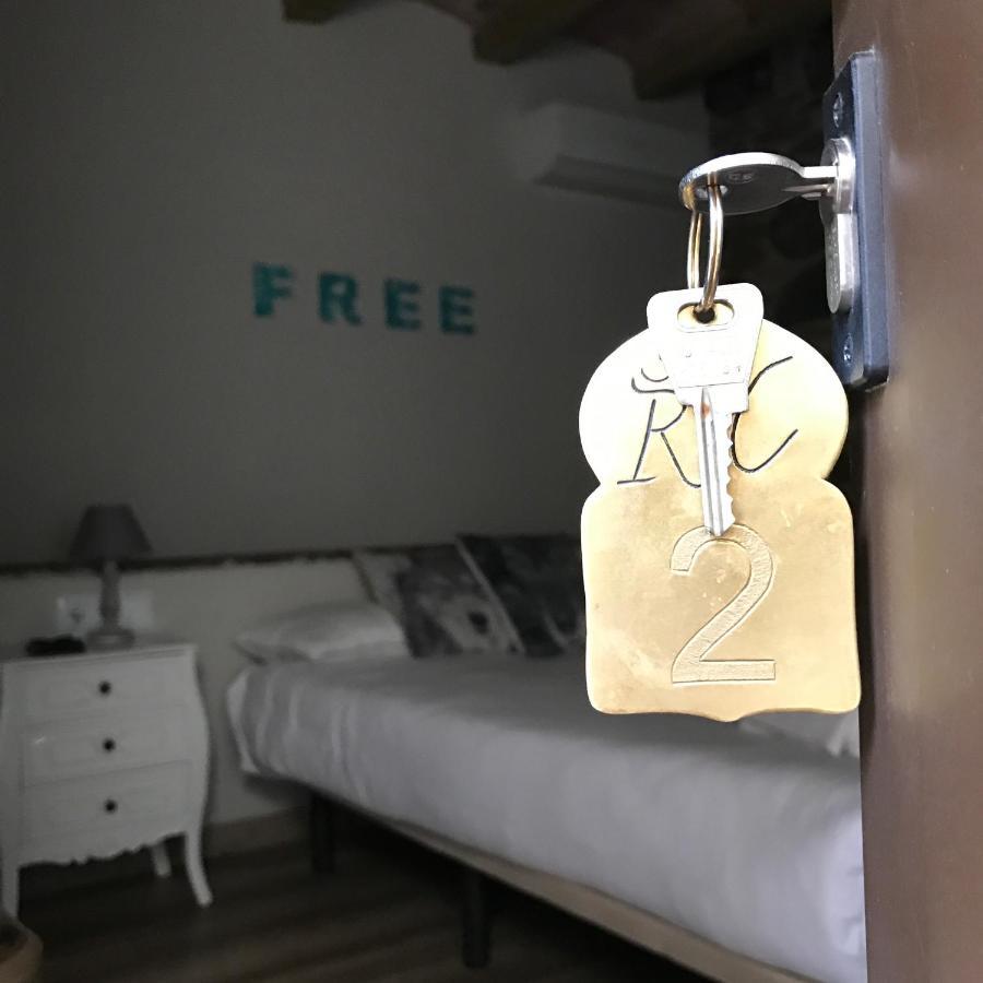 Hostal Sant Roc Montseny Eksteriør bilde