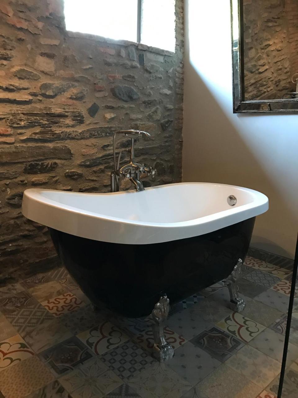 Hostal Sant Roc Montseny Eksteriør bilde